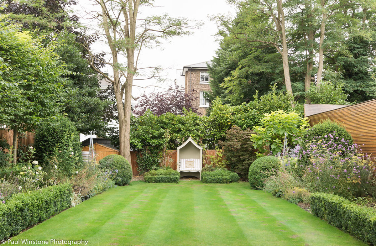 Wimbledon Villa Garden Image